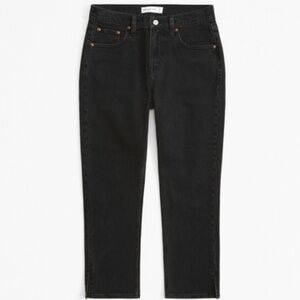 Curve Love Mid Rise Capri Jean with outseam vent.